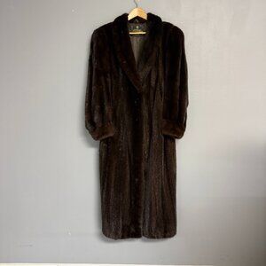 AMERICAN RANCH MINK FUR COAT/ Full length. Elegant. Sophisticated.